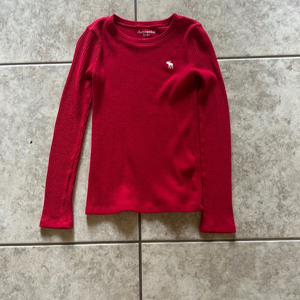 Girls size 9/10 Abercrombie kids sweater.